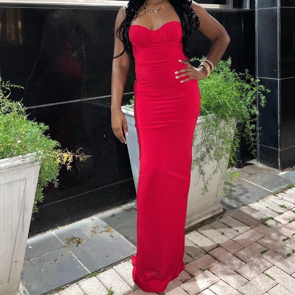 Maxi red dress!